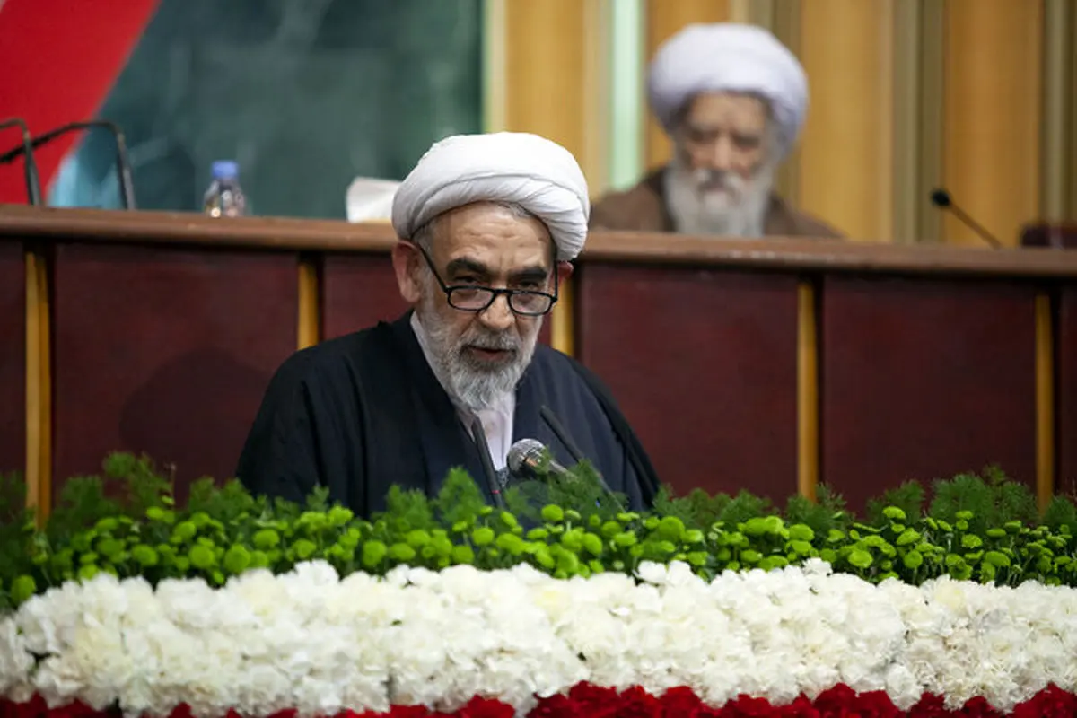 عضو هیئت رئیسه خبرگان: فرایند انتخاب رهبر در حال تکمیل است
