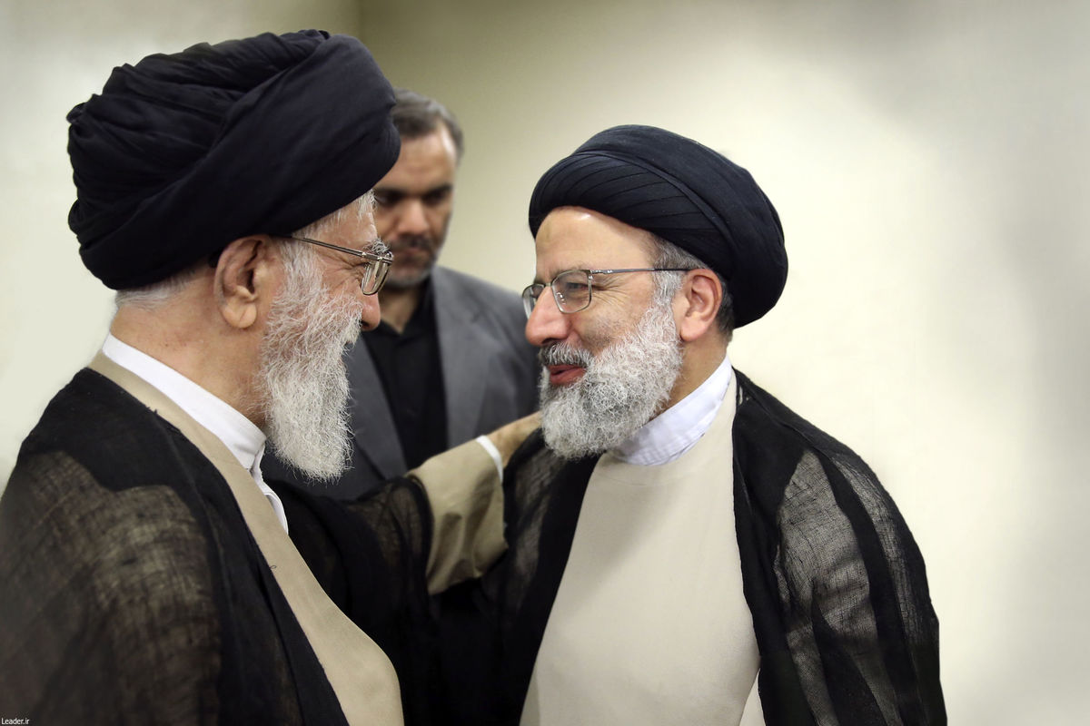 پیام تسلیت رهبر انقلاب در پی درگذشت شهادتگونه رئیسجمهور و همراهانش/ رهبری: اینجانب 5 روز عزای عمومی اعلام می کنم و به ملت عزیز ایران تسلیت می گویم