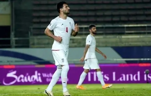 درگیری خلیل زاده با یک خبرنگار/ ویدئو