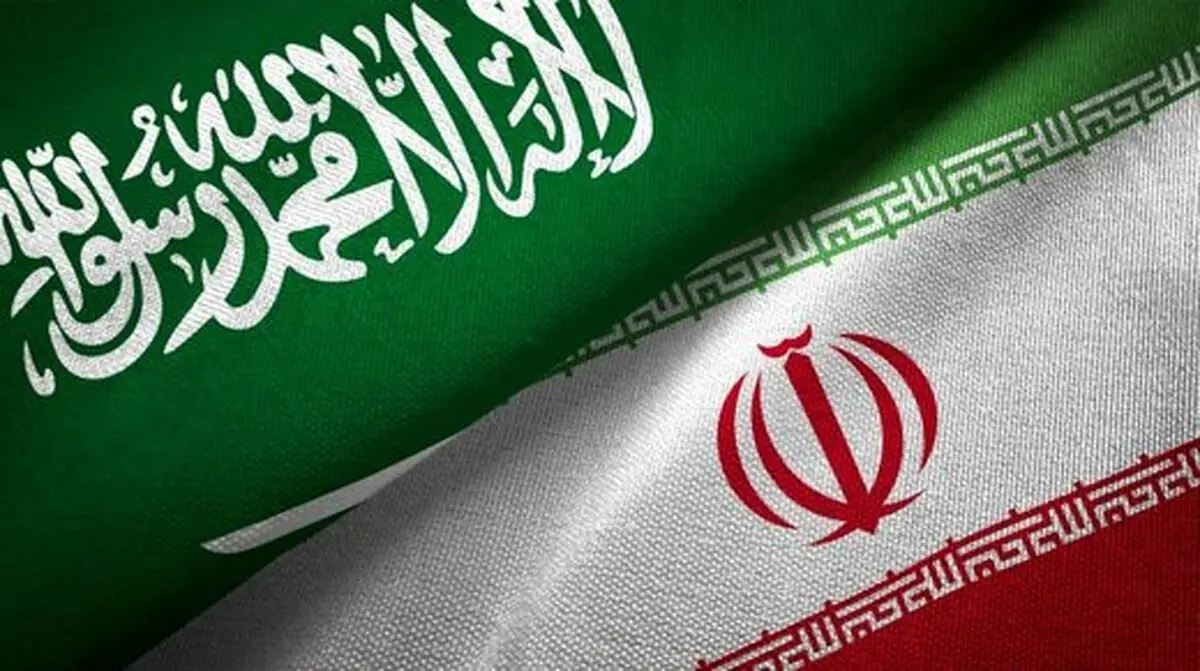 ۲ تیتر متفاوت کیهان درباره رابطه با عربستان در زمان روحانی و اکنون/ عکس

