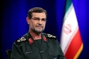 منطقی نیست کنار ما کشتی‌های نفتی و گازی از تنگه هرمز عبور کنند اما اجازه عبور نفت ایران را ندهند/ در چنین موقعیتی بزرگان ما تصمیمی می‌گیرند که من هم به عنوان سرباز در میدان پیاده می‌کنم