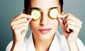 
ترفندهای سریع برای برطرف کردن ورم ، پف و کبودی چشم