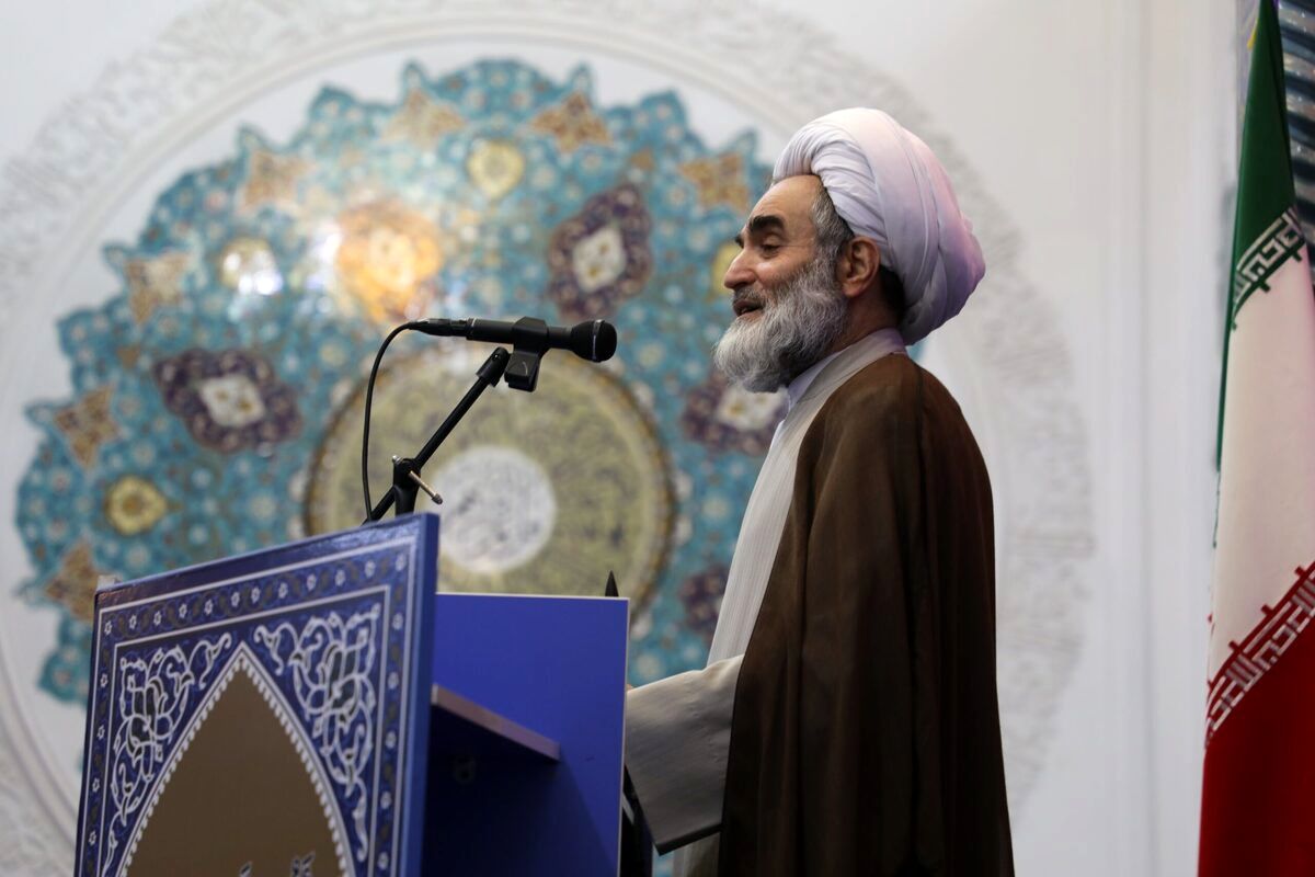 امام جمعه رشت: نیمی از زنان در اروپا مورد آزار و اذیت قرار میگیرند/ در هیچ کشوری جز ایران حقوق زن آنطور که گفته میشود بر آن عمل نمیشود