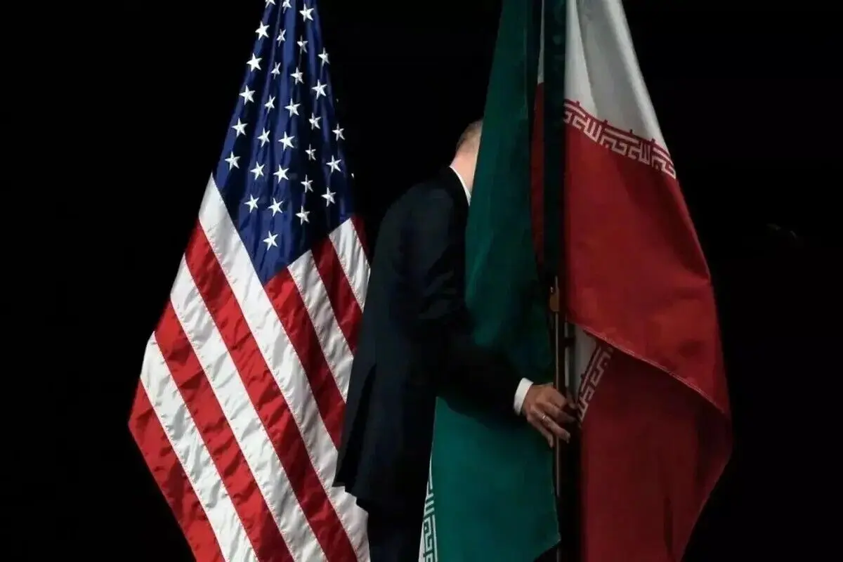 پیشنهاد جدید ایران تنها بهبودهای نمادین نسبت به نسخه قبلی دارد/ هیچ گونه لغو تحریمی «رایگان» و بدون اقدام متقابل از سوی ایران انجام نخواهد شد/ اگر قرار نیست گفتگویی واقعی، محکم و جزئی باشد ما از طریق بمب گفتگو خواهیم کرد که این شرم‌آور خواهد بود