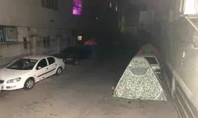 چادرخوابی همراهان بیماران بیمارستان کودکان تهران