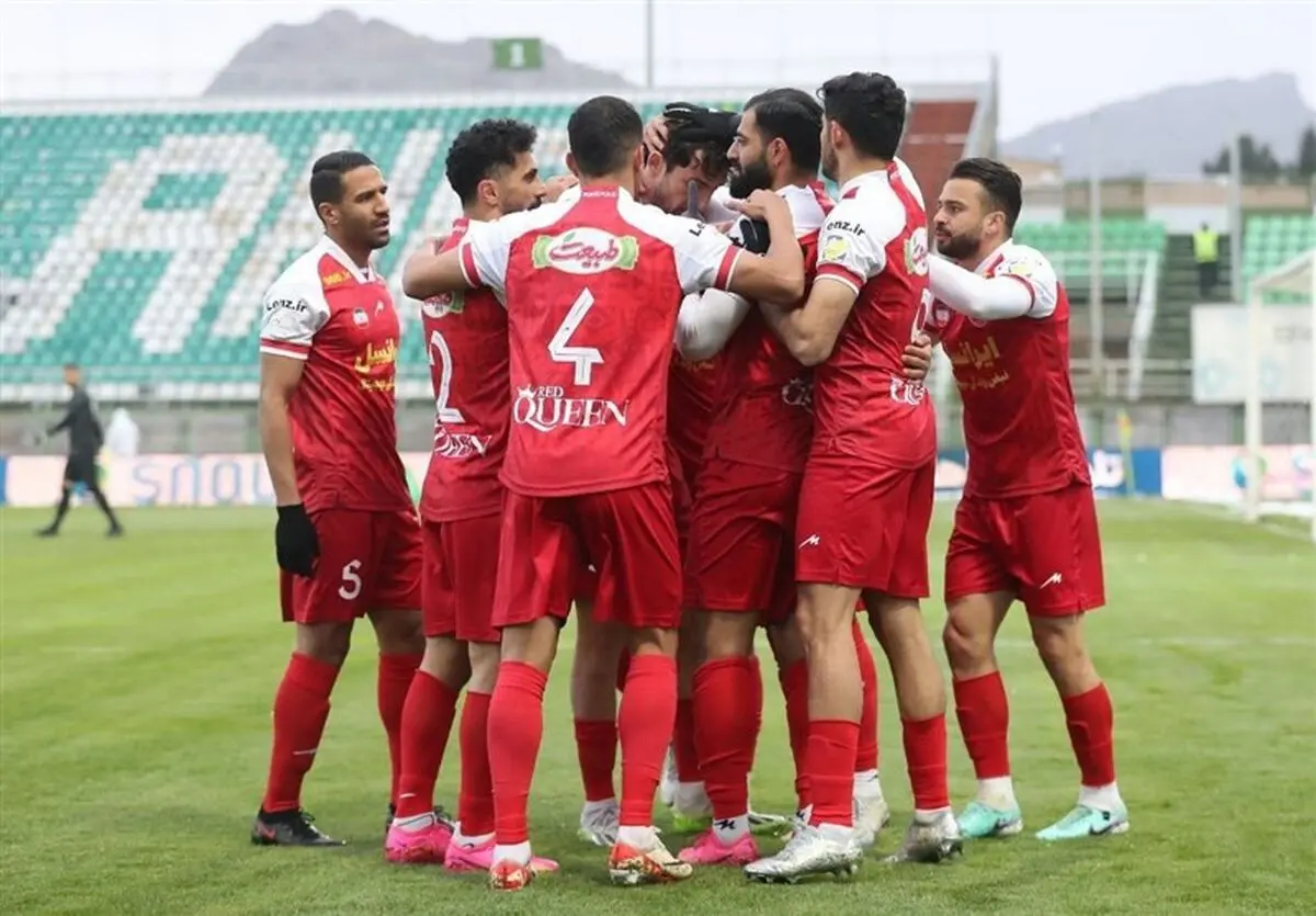 پیروزی پرسپولیس مقابل ذوب‌آهن با چیپ و فرصت سوزی