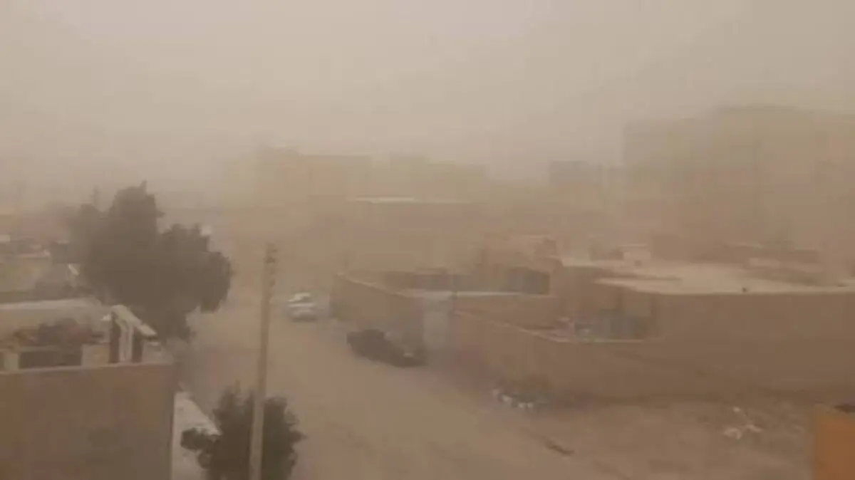 طوفان شن با سرعت 108 کیلومتر بر ساعت زابل را در نوردید 