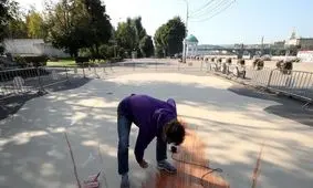 هنر خیابانی؛ خلاقیت هنرمند آلمانی که «پیاده‌رو» را به «درّۀ گدازه‌های آتشفشانی» تبدیل کرده است 