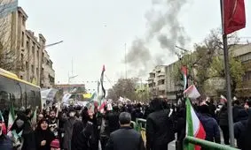  واکنش مردم حاضر در راهپیمایی روز قدس به یک انفجار/ ویدئو