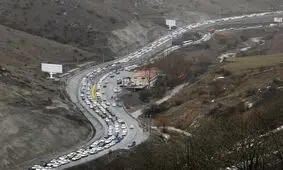 پلیس راه از ترافیک نیمه سنگین در محورهای چالوس و هراز خبر داد