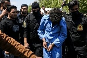 دستگیری اراذلی که مردم را با ماشین زیر گرفتند