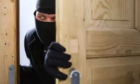قاچاقچی میلیاردر موادمخدر، به خاطر سرقت خانه اش شکایت کرد