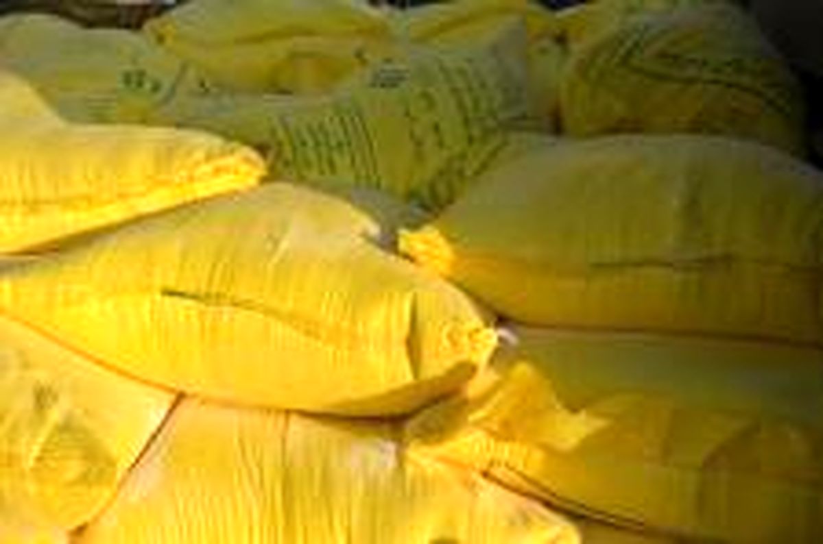 کشف بیش از ۵ تن آرد قاچاق در محلات