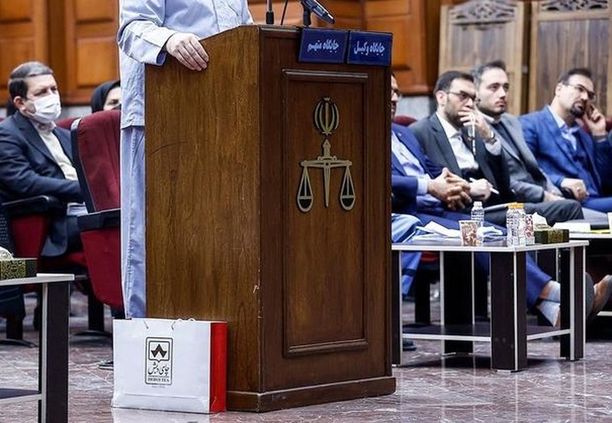 صدور کیفرخواست متهمان یکی از بانکهای تسهیلات دهنده به گروه دبش/ دادستان تهران: متهمان سایر بانکها نیز به زودی به دادگاه معرفی میشوند