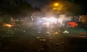 تعدادی از ادارات دولتی و نهادهای انقلابی در مورموری مورد تعرض اغتشاشگران قرار گرفتند