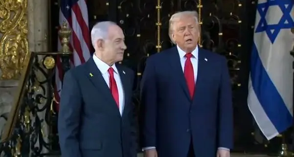 ترامپ در دیدار با نتانیاهو: اگر ایران تقویت شود، سرنگونش می‌کنیم