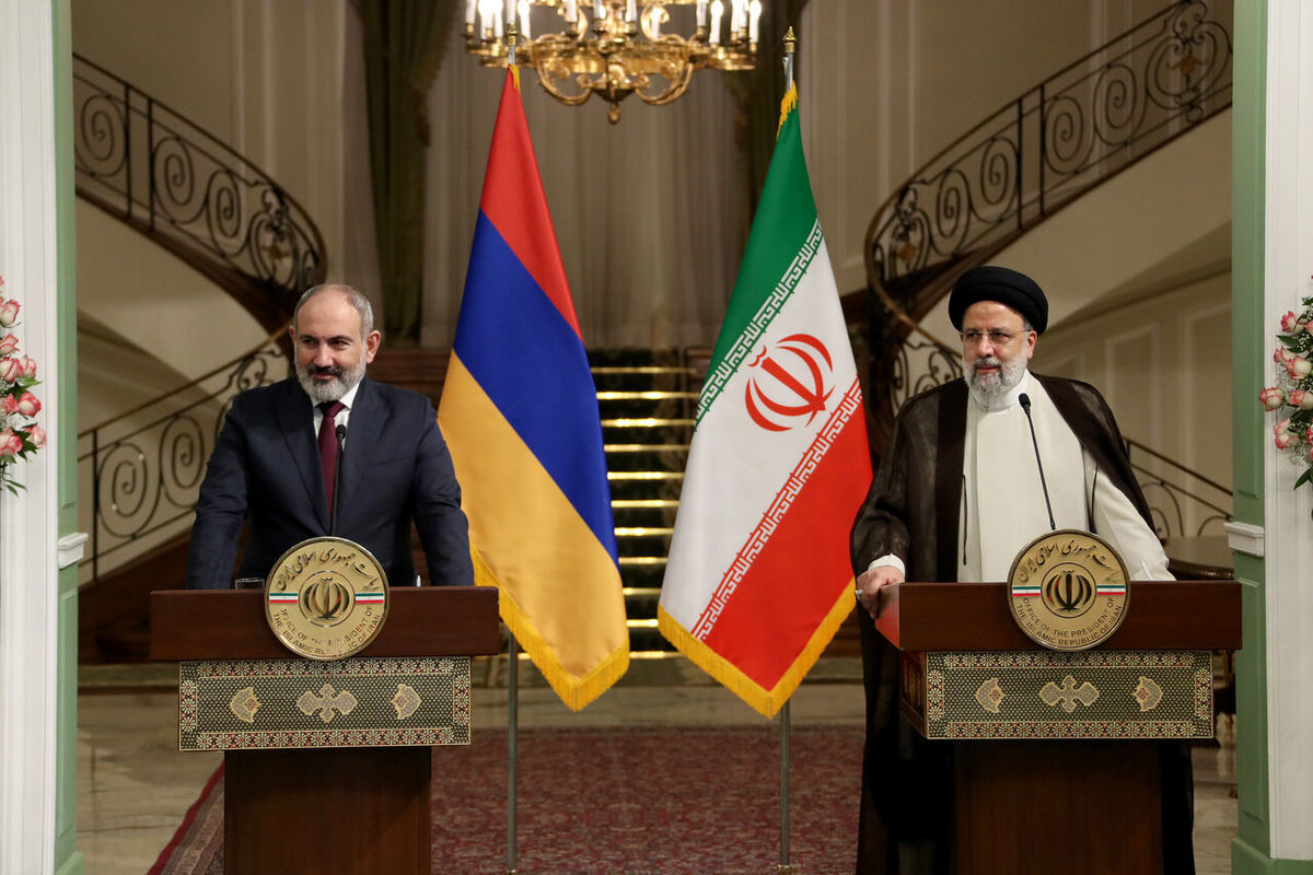 رئیسی: دخالت بیگانگان به مشکلات منطقه قفقاز میافزاید/ هدف گذاری تجارت 3 میلیارد دلاری تهران - ایروان
