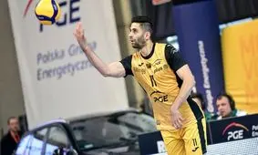 عبادی‌پور در لهستان کاپیتان شد

