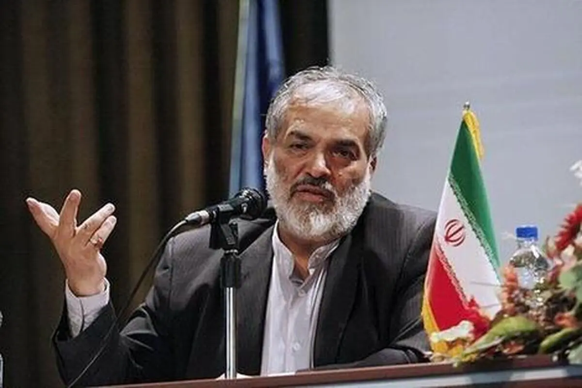  هر کره‌ای معادل ۲۴ ایرانی کار می‌کند، بسیار هم کم توقع هستند/ در آپارتمان‌های ۱۵ و ۱۷ متری سکونت دارند/ وضع زندگی را با پاکستان و بنگلادش مقایسه کنید نه ژاپن و آلمان/ تورم دست دولت ها نیست

