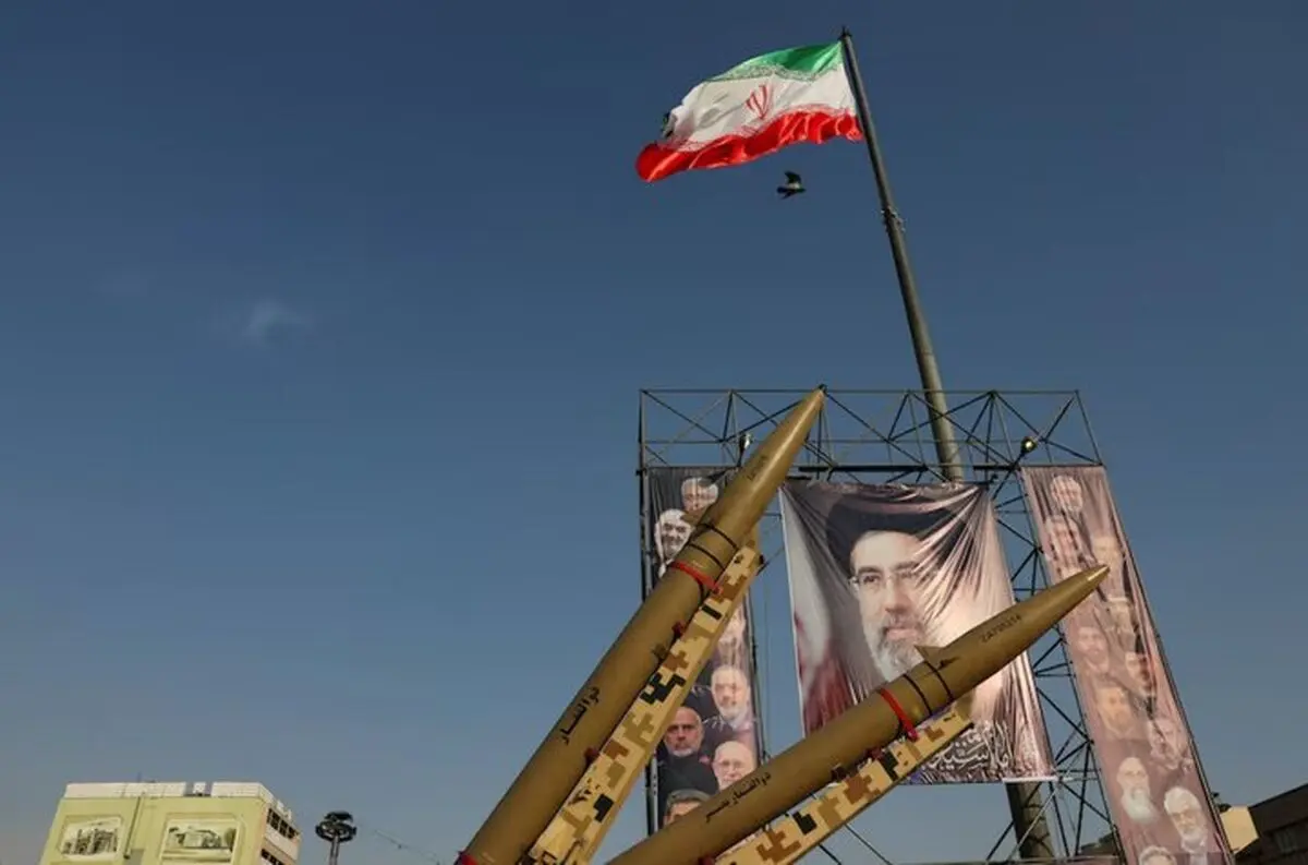 رویترز به نقل از مقام ایرانی: تهران خود را برای پاسخ سخت‌تر آماده می‌کند