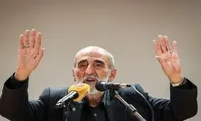 حسین شریعتمداری: اعترافات تلویزیونی یک زندانی، منبع من برای حضور ظریف در دیدار خاتمی با جورج سوروس است

