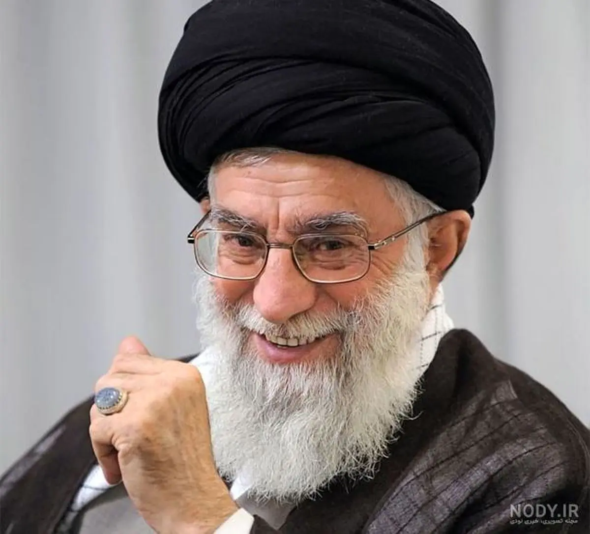 داستان رهبر شهید از خاطرات مادر محمدرضا شاه/ ویدئو