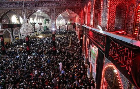 طنین شعار اباالفضل علمدار خامنه‌ای نگهدار در کربلای معلی