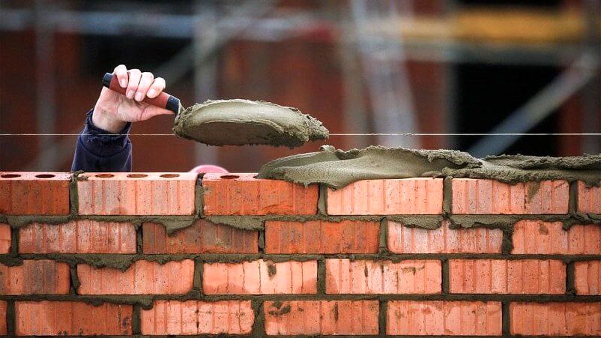 سایه شوم گرانی بر سر صنعت ساخت/ تورم نهادههای ساختمانی در تابستان چقدر میشود؟