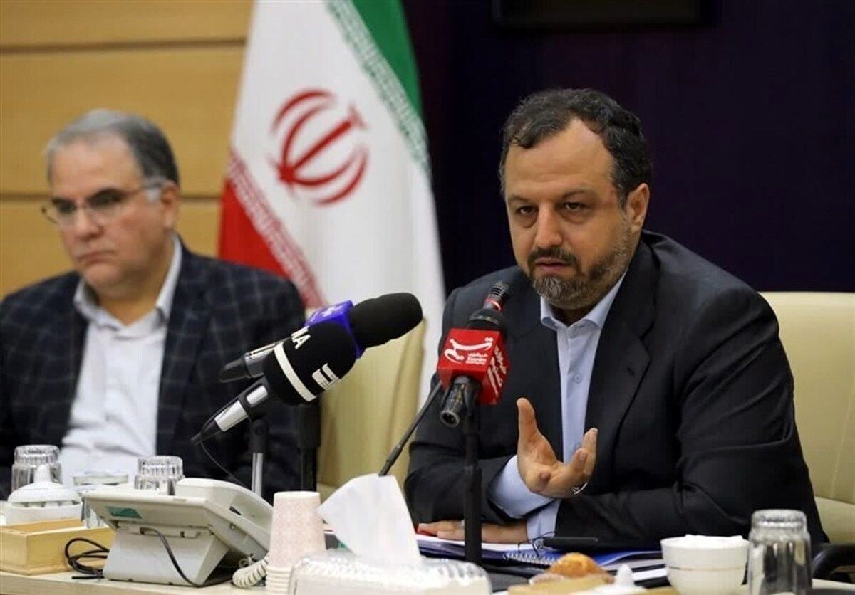 وزیر اقتصاد: تحریمها، بر روی قدرت خرید خانوارها تأثیر گذاشته است