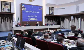 عارف: رفع فیلتر به صورت گام به گام است/ وفاق اگر یک طرفه باشد در نهایت به بن‌بست می‌خورد