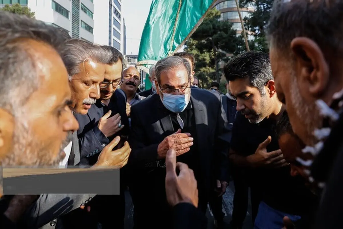 سینه زنی سنتی علی شمخانی به یاد کشته شدگان متروپل/ ویدئو