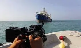 توقیف شناور حامل ۳۵۰ هزار لیتر سوخت قاچاق توسط سپاه