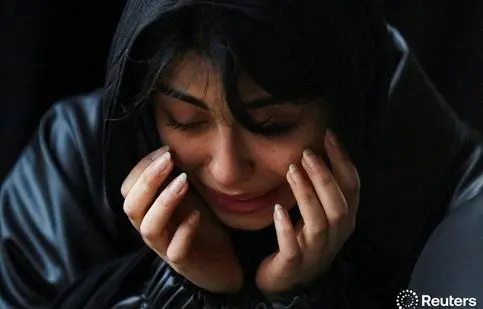 تصاویر رویترز از خاکسپاری شهدای حملات آمریکا و اسرائیل به مناطق مسکونی تهران، در بهشت زهرا