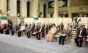 عباس عراقچی و علی لاریجانی در حاشیه دیدار امروز رئیس‌جمهور و اعضای هیات دولت با رهبر انقلاب