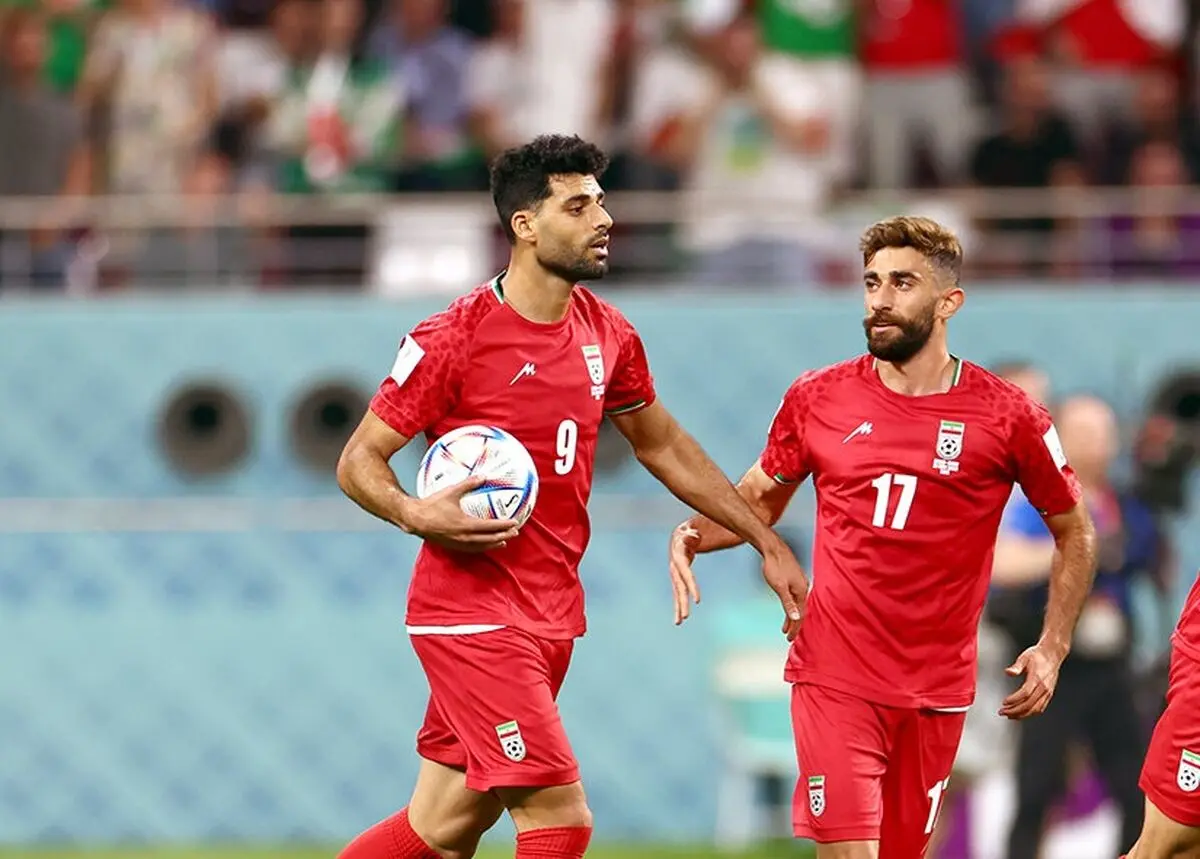 شکست سنگین در نخستین دیدار تیم ملی فوتبال ایران در جام جهانی 2022 قطر؛
ایران 2 - انگلیس 6/ طارمی اولین بازیکن دو گله ایران در جام جهانی/ سنگین‌ترین باخت تاریخ تیم‌ملی در جام جهانی
