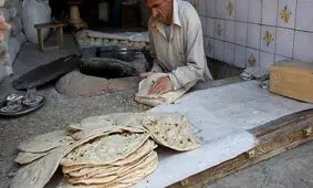سفر به تهران قدیم؛ تصویری از یک «نانوایی تافتونی» در تهران؛ سال 1346 