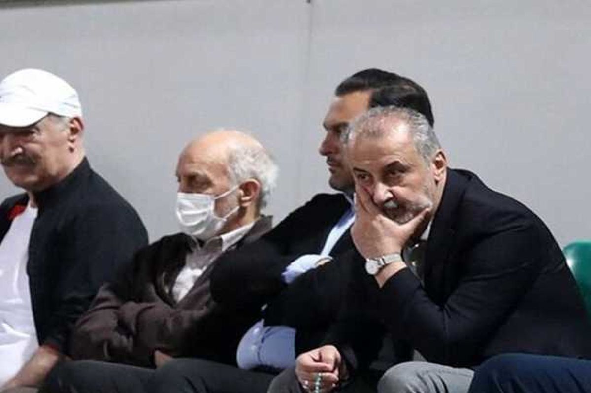 مدیرعامل پرسپولیس: مسئولان فدراسیون که جسارت اجرای قانون را نداشتند چرا نمایشِ سقف بودجه را برگزار کردند؟
