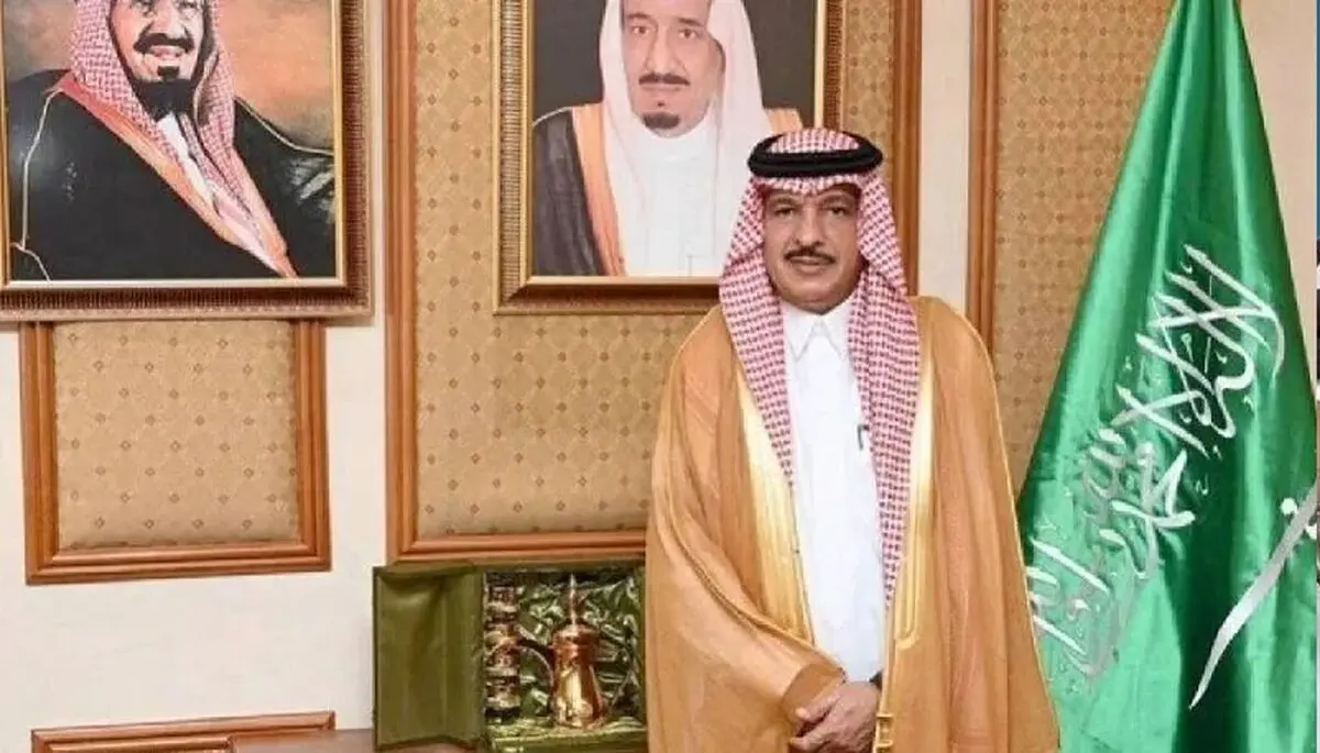تصاویری از حضور سفیر عربستان در مراسم بزرگداشت مرجع عالیقدر شیعه

