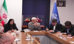 حق مدیریت تنگه هرمز را یا در میز مذاکره خواهند داد یا در میدان آن را به‌دست می‌آوریم/ انبارهای کشور مملو از کالا است