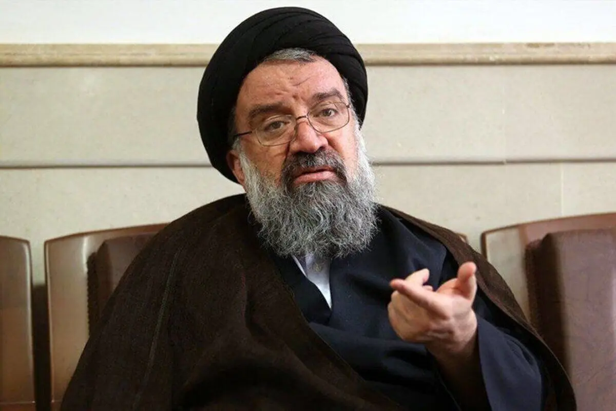 آیت الله خاتمی: دشمن در پی کمرنگ کردن حضور مردم و ایجاد تفرقه است
