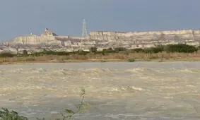 رودخانه سرباز طغیان کرد/ ویدئو