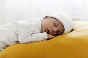 درمان معجزه آسای زردی نوزادان با شیر خشت