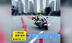 تمرین حرفه‌ ای افسر پلیس زن چینی/ ویدئو