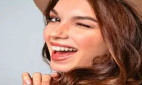 عاداتی که زیبایی و جذابیت را از چهره شما میگیرد
