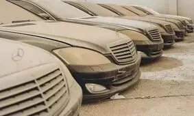 قبرستان مرسدس‌های لوکس در صحرای شارج