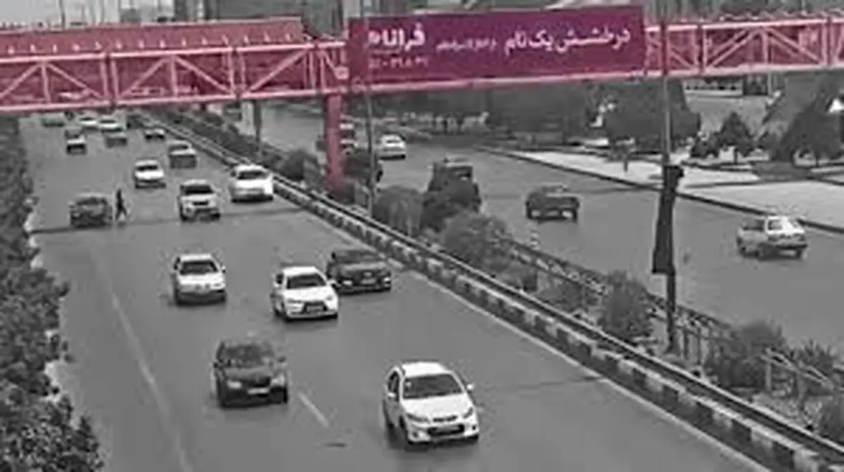  واژگونی مرگبار پژو 206 در مشهد/ عبور عابر از بزرگراه فاجعه آفرید/ ویدئو