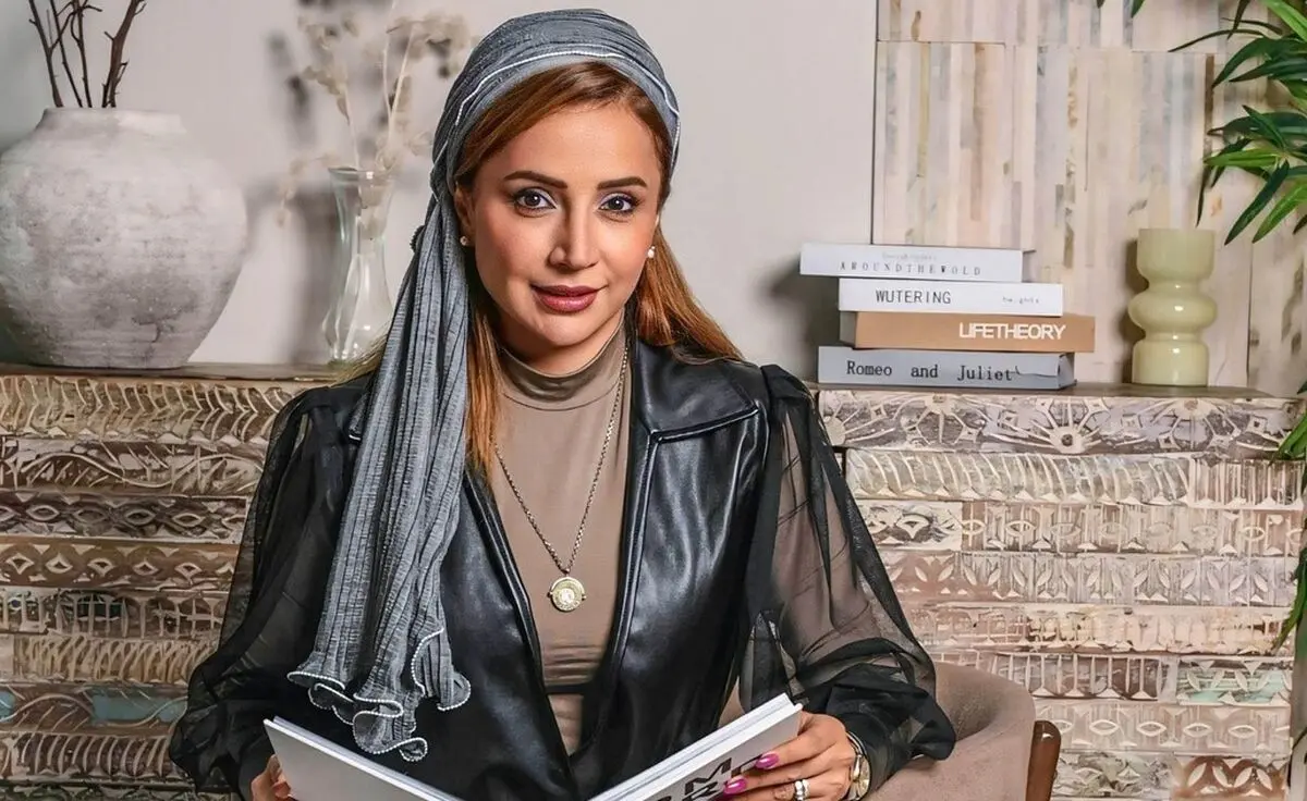 زرافه صورتی وسط تفریح شبنم قلی‌خانی!