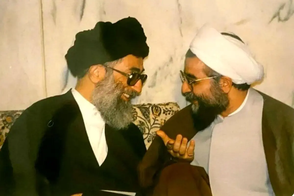 روایت تازه حسن روحانی از روزهای نخست رهبری آیت‌الله سید علی خامنه‌ای/ چرا قرار شد ایشان رهبر انقلاب اسلامی و نه رهبر جمهوری اسلامی نامیده شوند؟