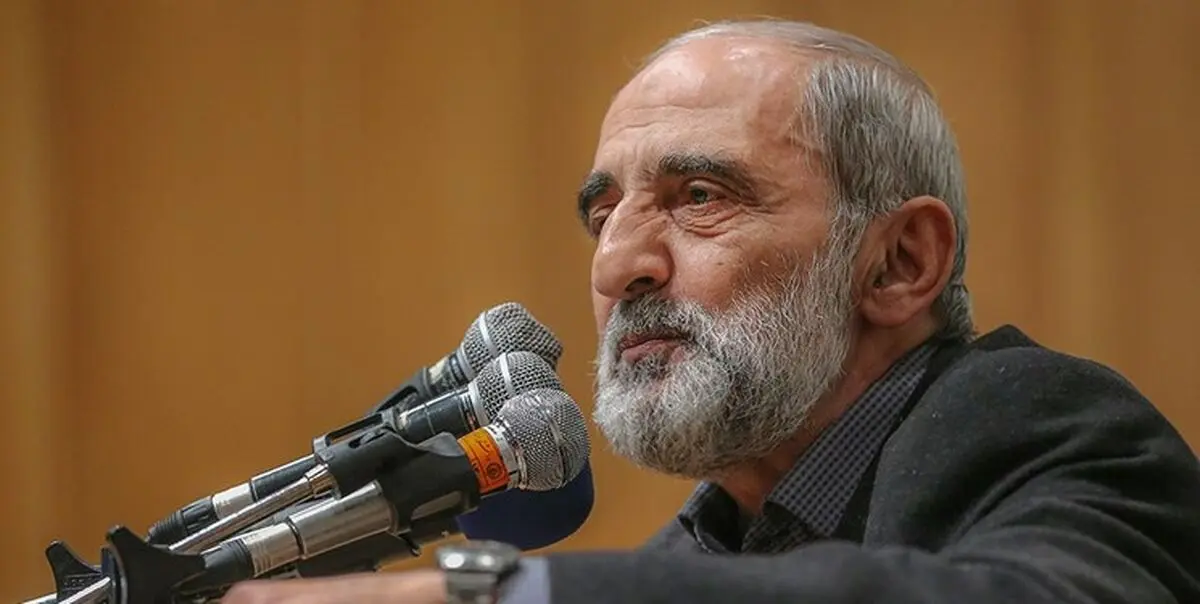 حسین شریعتمداری: «نه شرقی نه غربی» به معنای عدم وابستگی است نه برقراری تعامل / حرف آقایی که مدعی بود سایه جنگ را از سر کشور دور کردیم، خطا بود؛ سایه جنگ را سپاه و بسیج و ارتش دور کرده / تمام خاک اروپا زیر پوشش موشک‌های ماست