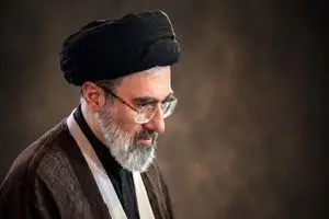 انتشار برای اولین بار؛ تصویری از آیت الله سید مجتبی خامنه‌ای مربوط به قبل از جنگ